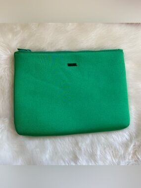Triangl Green Zipper Pouch Clutch